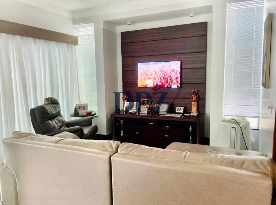 Casa em condomínio no OuroVille