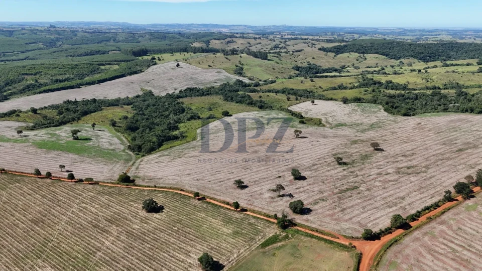 Fazenda À Venda em Angatuba/SP