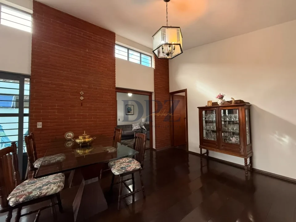 Casa À Venda próximo ao Shopping de Itapetininga