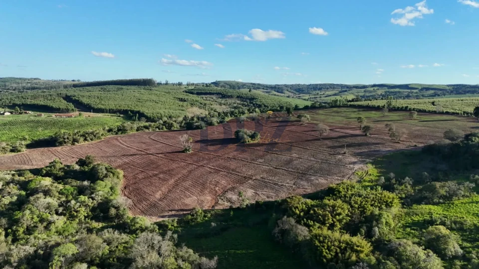 Imagens do imóveis Excelente Fazenda À Venda em Angatuba-SP