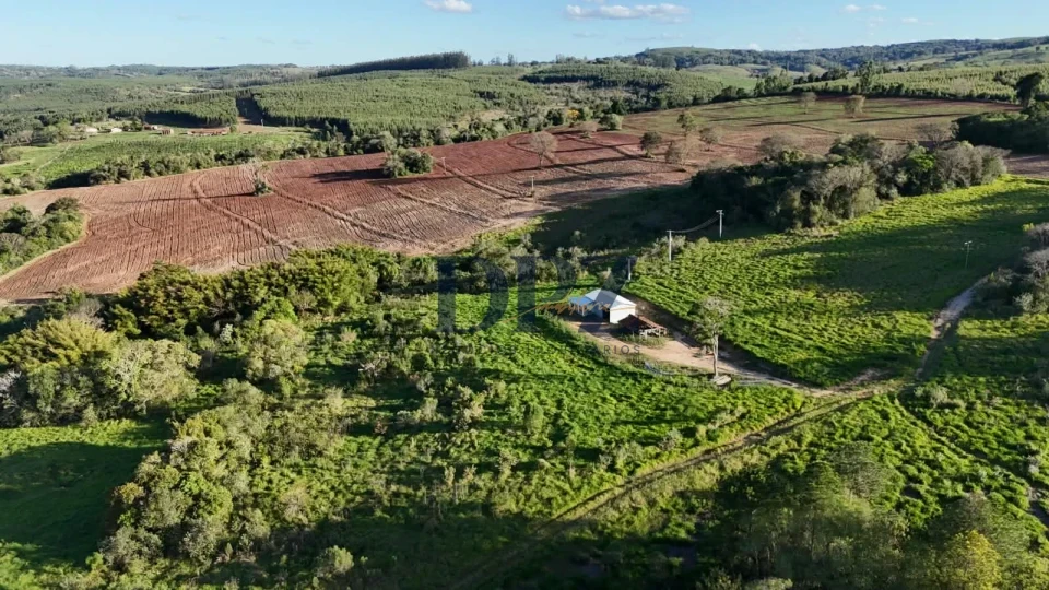 Imagens do imóveis Excelente Fazenda À Venda em Angatuba-SP