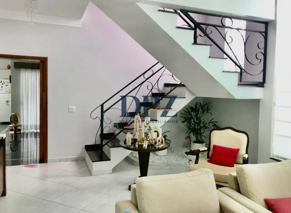 Casa em condomínio no OuroVille