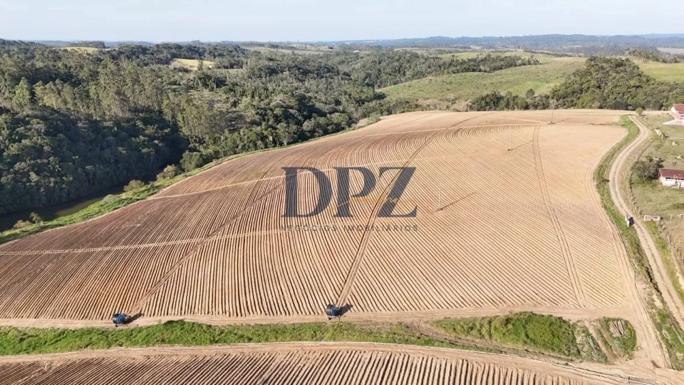 EXCELENTE FAZENDA A VENDA EM SÃO MIGUEL ARCANJO - SP