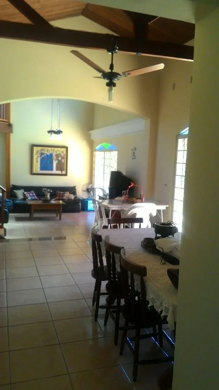 CHACARA A VENDA CERCADINHO ALAMBARI