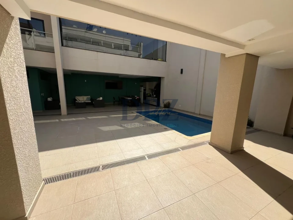 Casa contemporânea a venda no Centro | Itapetininga