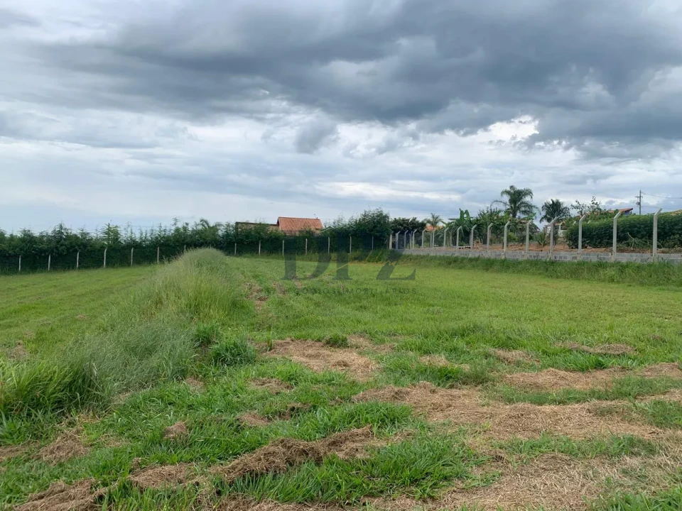 Imagens do imóveis Terreno em Condomínio À Venda - Chácaras Arumã Sarapui/SP
