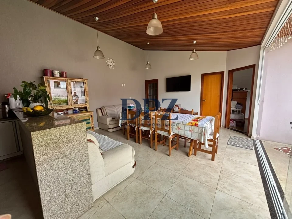 Imagens do imóveis Casa À Venda Vila Barth Itapetininga