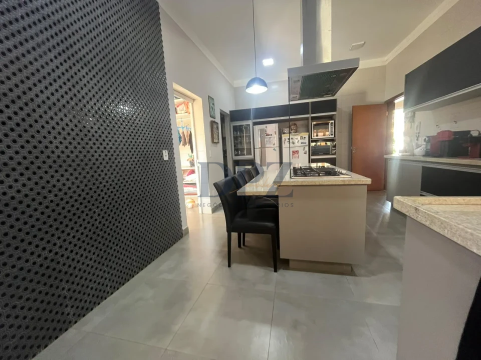 Imagens do imóveis CASA DE ALTO PADRÃO À VENDA – CONDOMÍNIO SPAZIO VERDE I - itapetininga