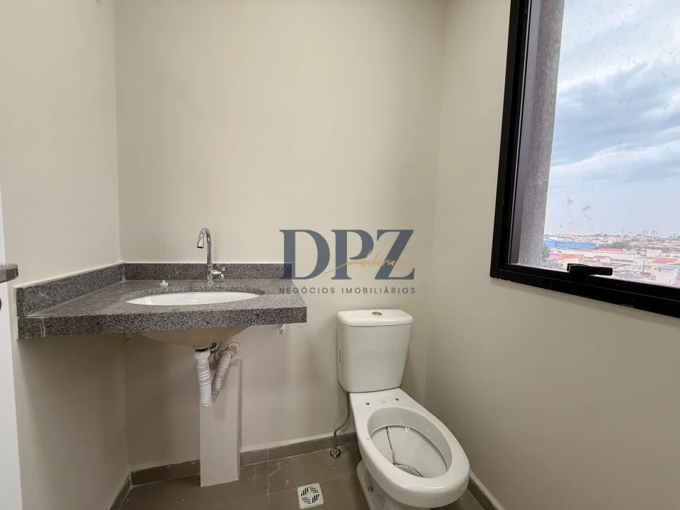 LARIZZATE  BOULEVARD  & OFFICES