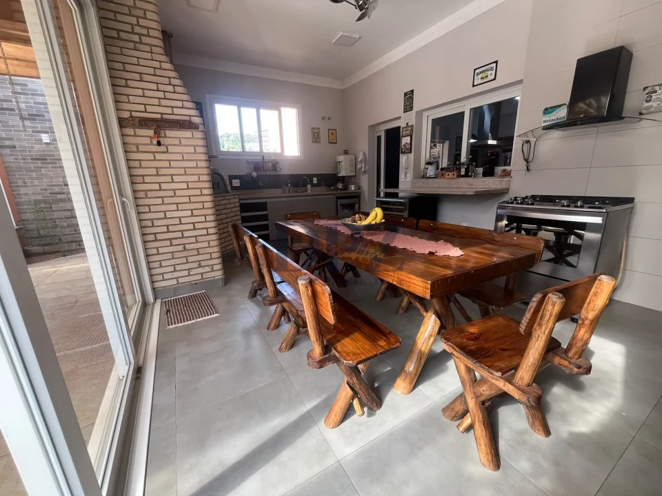 Imagens do imóveis CASA DE ALTO PADRÃO À VENDA – CONDOMÍNIO SPAZIO VERDE I - itapetininga