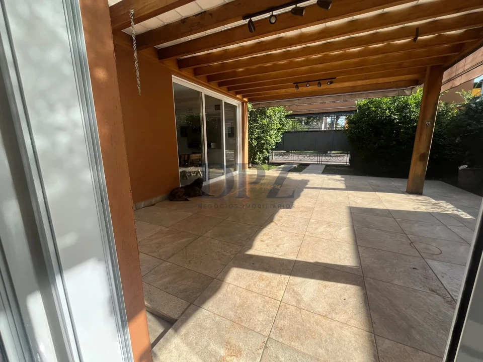 Imagens do imóveis CASA DE ALTO PADRÃO À VENDA – CONDOMÍNIO SPAZIO VERDE I - itapetininga