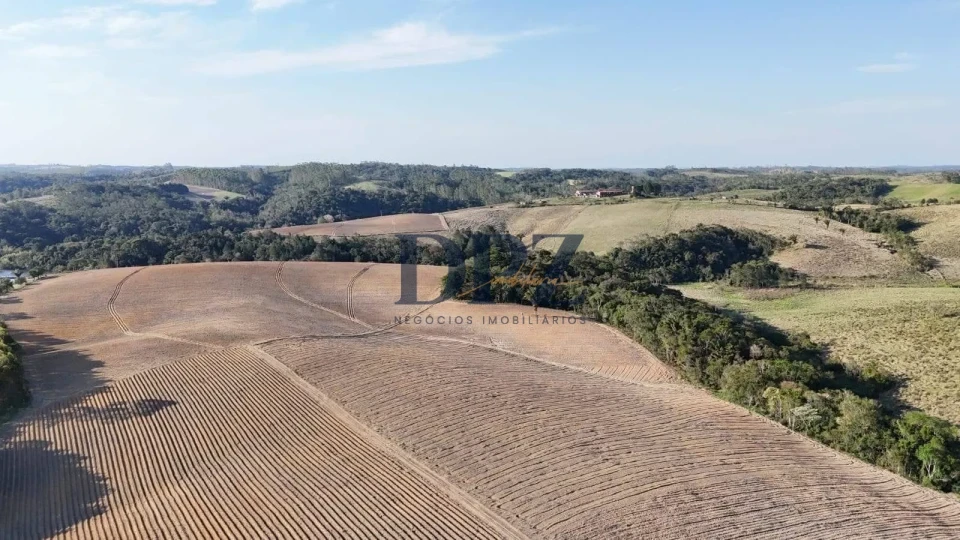 EXCELENTE FAZENDA A VENDA EM SÃO MIGUEL ARCANJO - SP