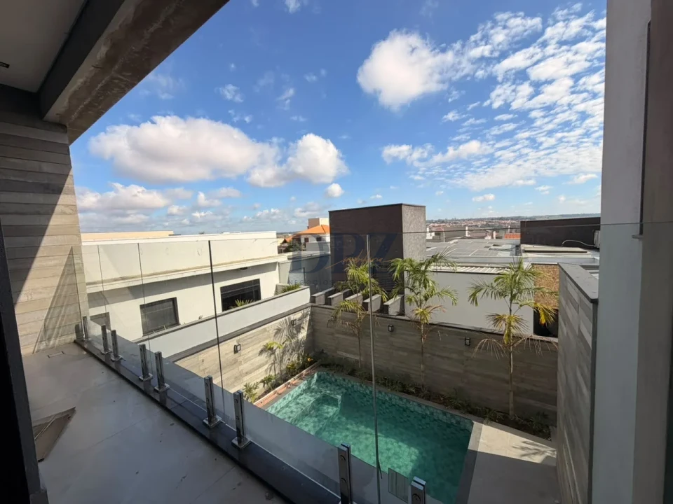 Casa em condomínio à venda Portal dos Pinheiros