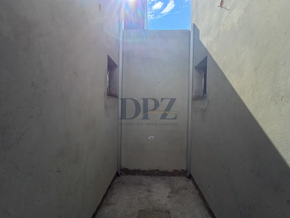 Casa em Condomínio fechado Tivolli | 3 quartos 1 suíte