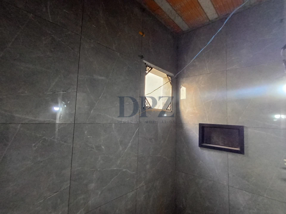 Casa em Condomínio fechado Tivolli | 3 quartos 1 suíte