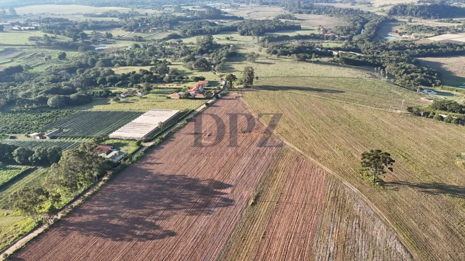 EXCELENTE SÍTIO A VENDA NA REGIÃO DE SOROCABA/SP
