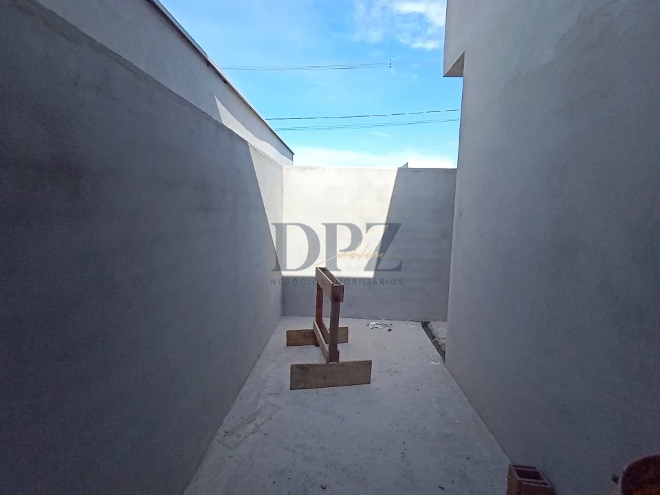 Casa em Condomínio fechado Tivolli | 3 quartos 1 suíte