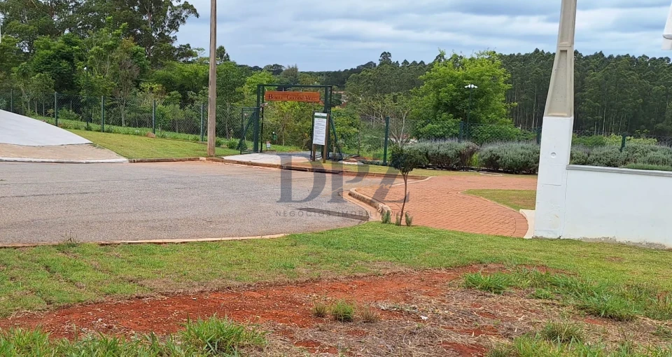 Terreno Em Condomínio À Venda no Golden Ville