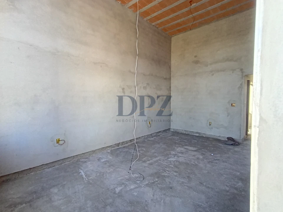 Casa em Condomínio fechado Tivolli | 3 quartos 1 suíte