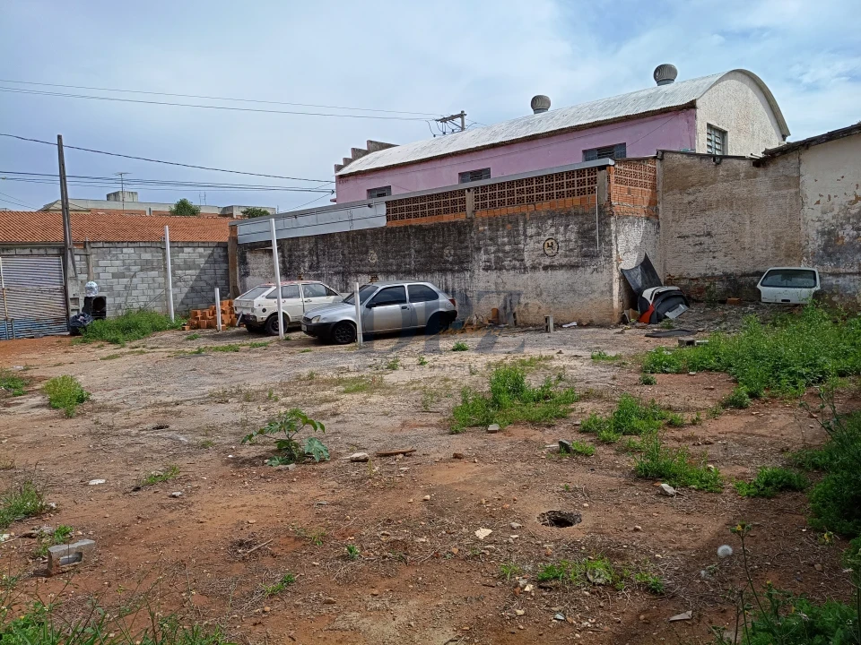 Galpão Comercial + Amplo Terreno + Casa fundos | Centro de Itapetininga
