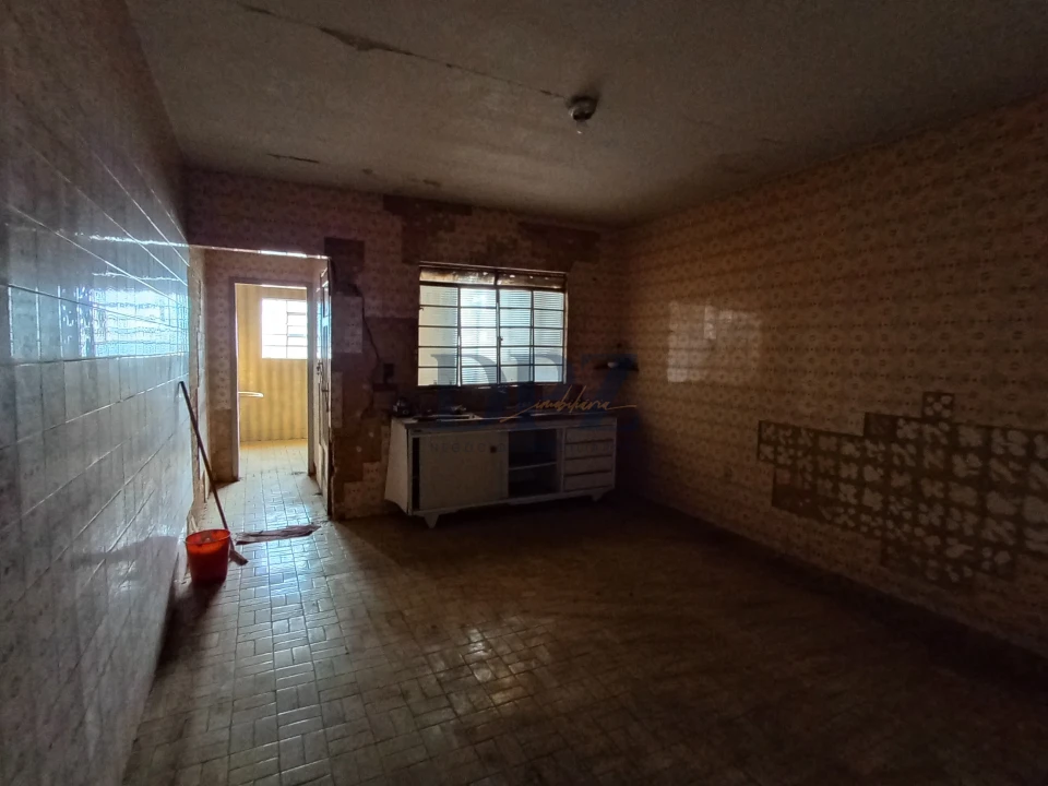 Ponto Comercial + Residência Superior  no Centro de Itapetininga
