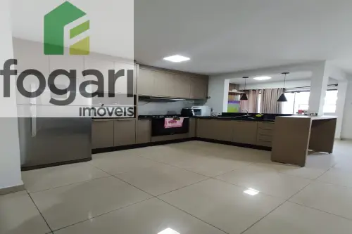 CASA GEMINADA ASSOBRADADA JD IMPÉRIO DO SOL COM ÓTIMO ACABAMENTO E ESPAÇO INTERNO