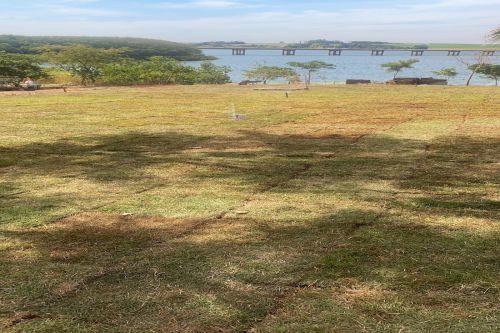 LINDA CHÁCARA NO CONDOMÍNIO PORTO DAS ÁGUAS EM PORECATU