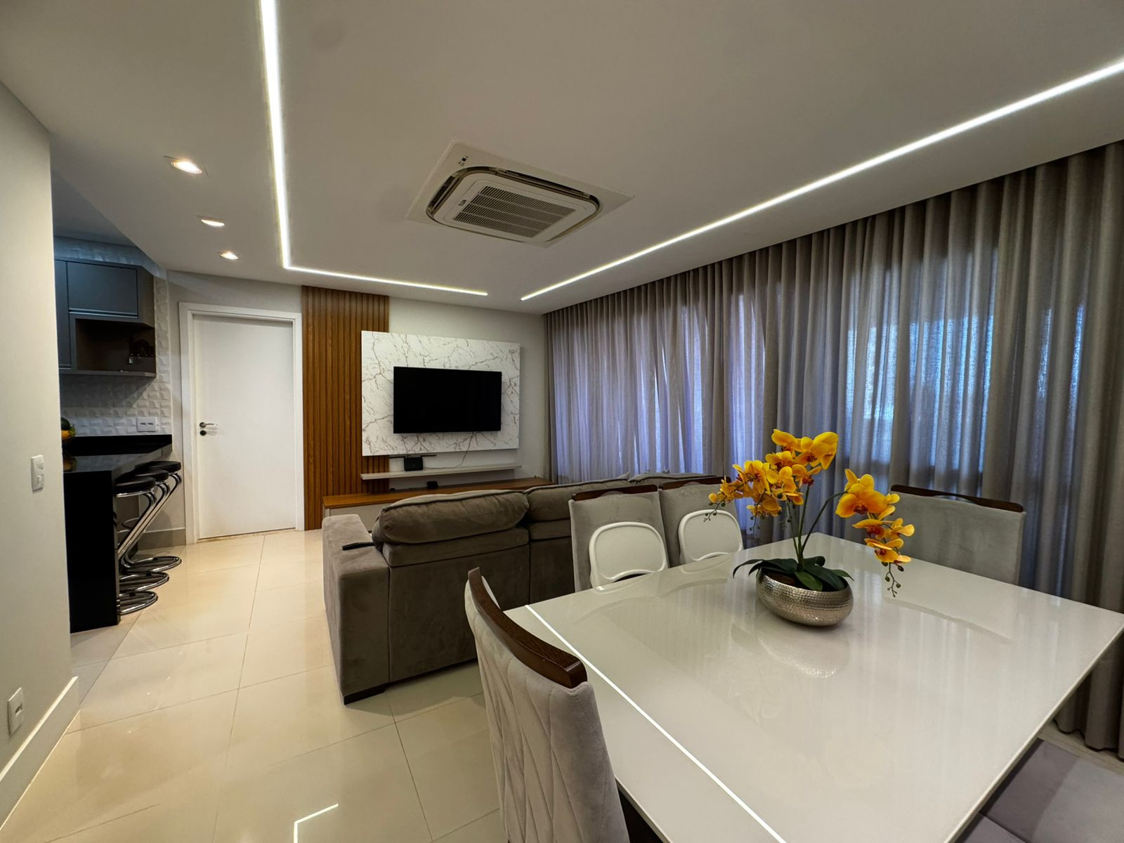 Apartamento Á Venda Kensington Gardens Londrina