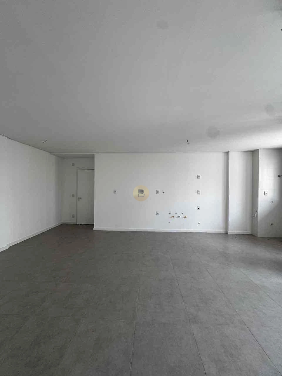 Apartamento Á Venda Sense  Londrina