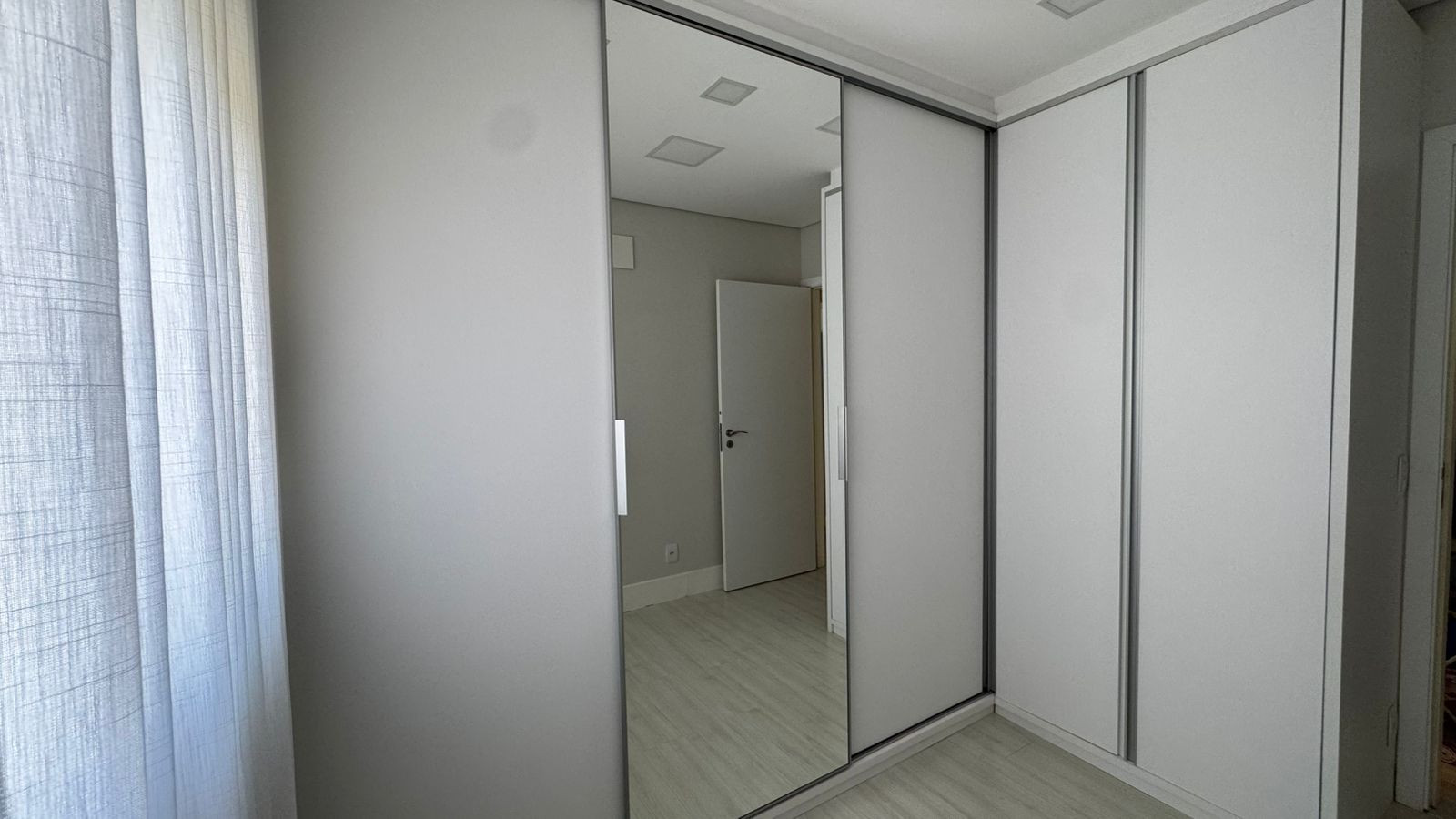 Apartamento Á Venda Kensington Gardens Londrina