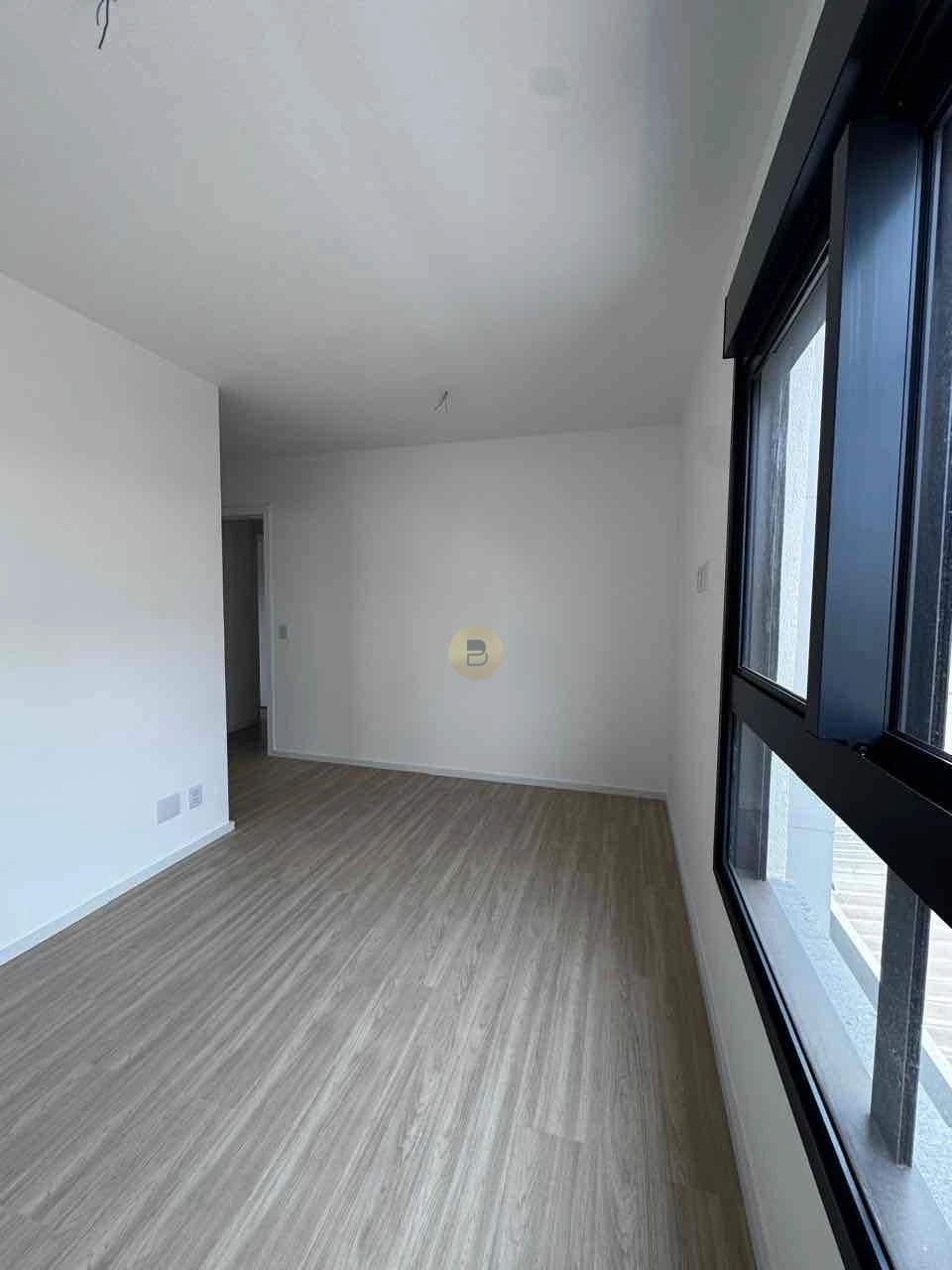 Apartamento Á Venda Sense  Londrina