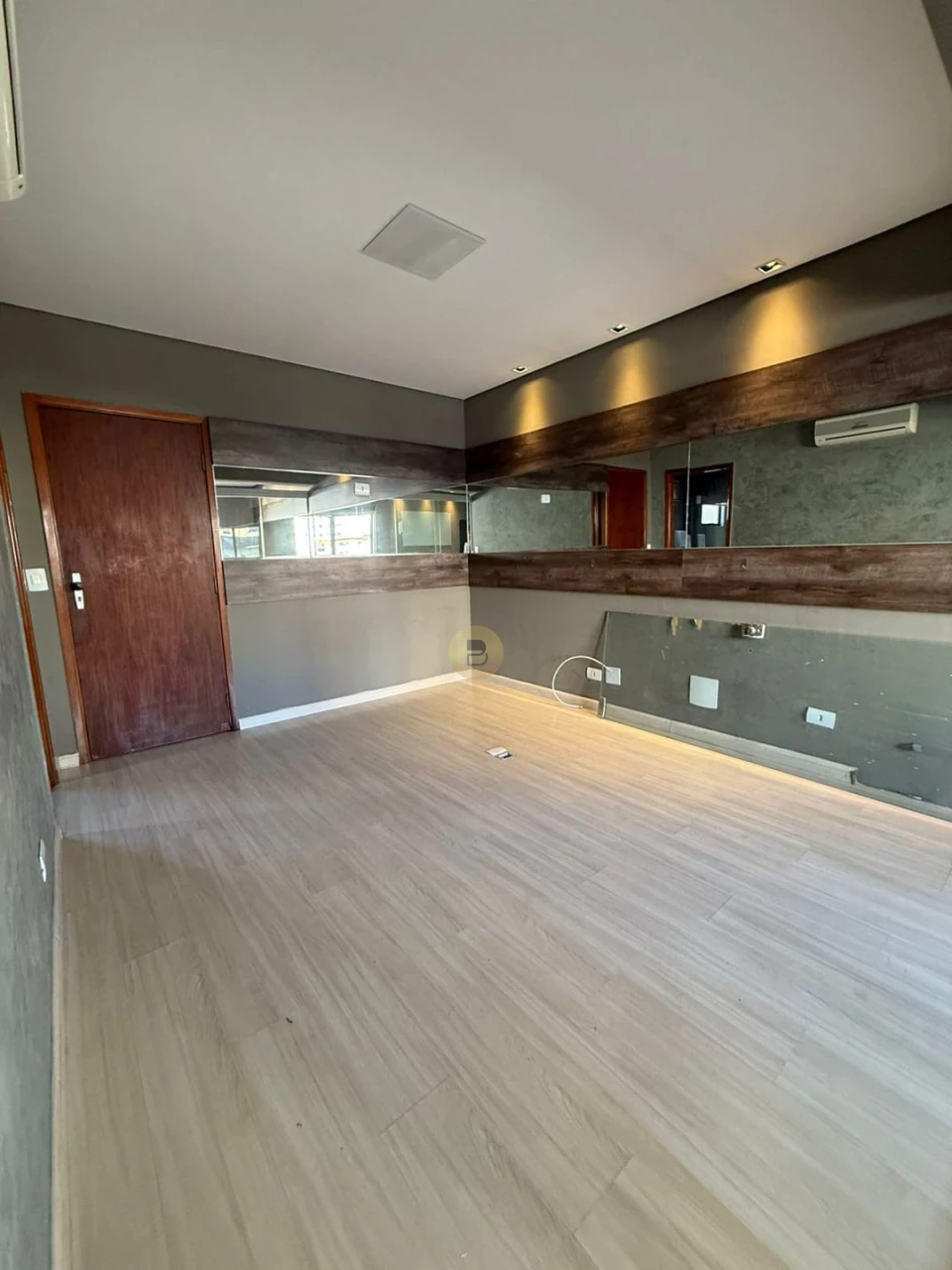 Comercial Á Venda Volnix Plaza Londrina