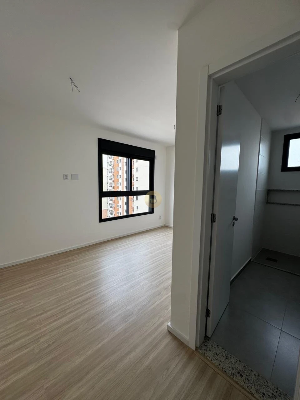 Imagens do imóveis Apartamento À Venda Sense Londrina