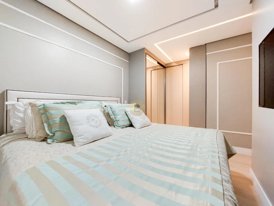 Apartamento Á Venda Casa Batlló Londrina