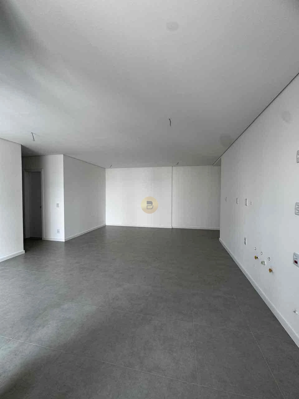 Apartamento Á Venda Sense  Londrina