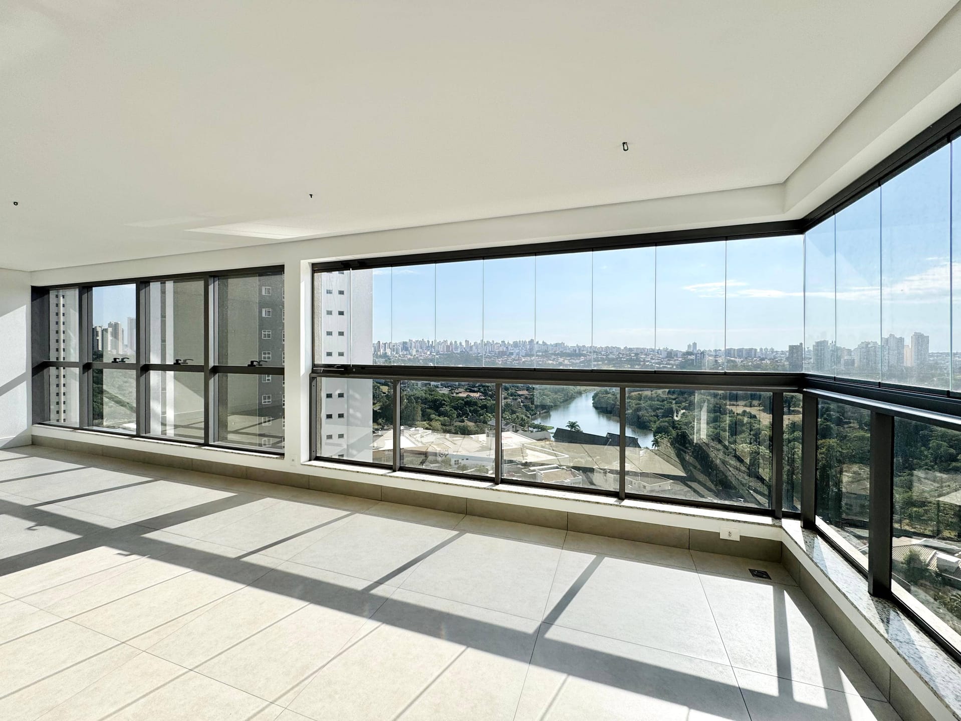 Apartamento À Venda Lakeside  Londrina