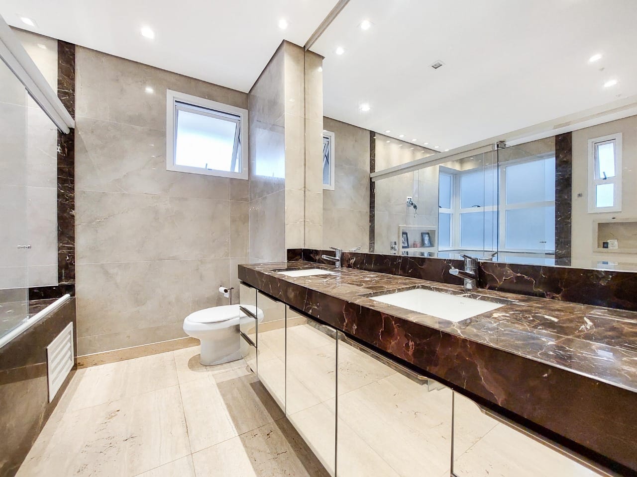 Apartamento Á Venda Casa Batlló Londrina