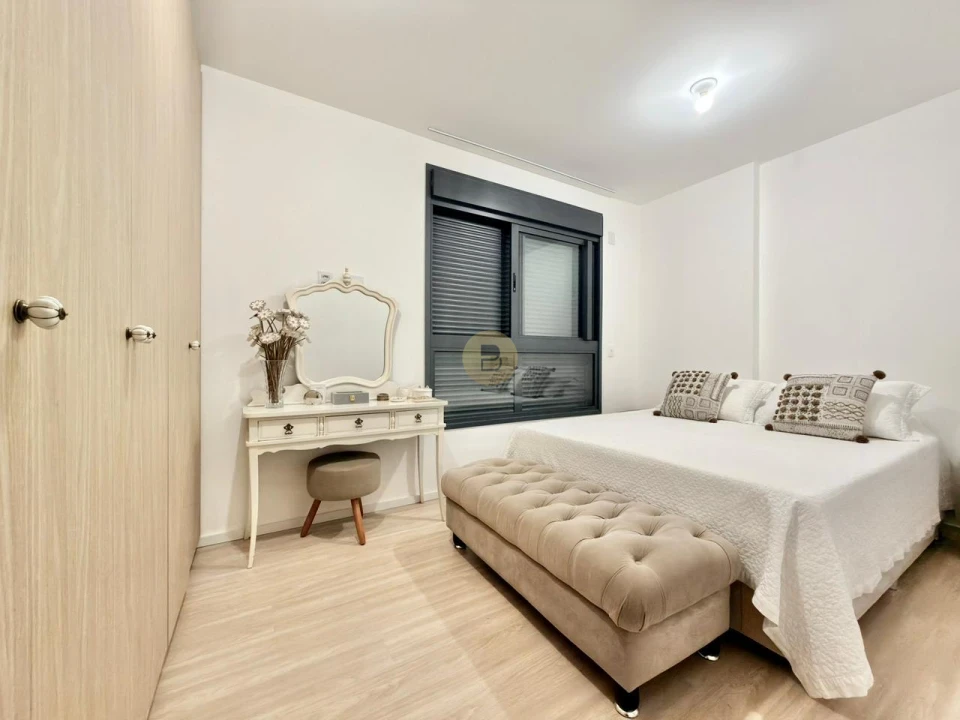 Apartamento À Venda Sense Londrina