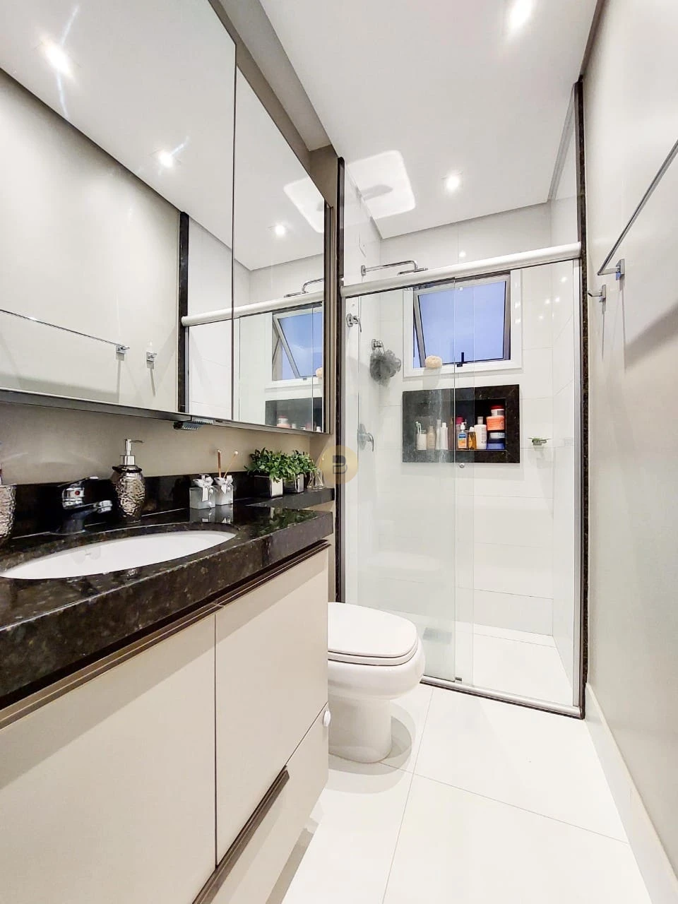 Apartamento Á Venda Casa Batlló Londrina