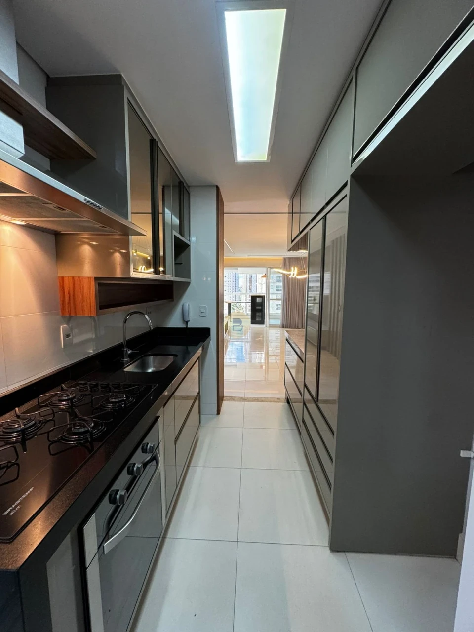 Apartamento Para Alugar Chelsea Towers Londrina