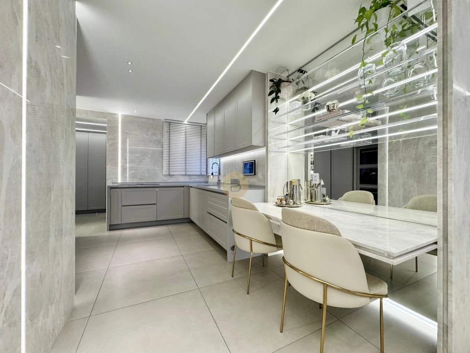 Apartamento À Venda Lumini Londrina