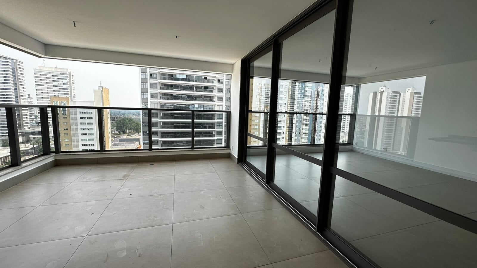 Apartamento Á Venda Epic  Londrina