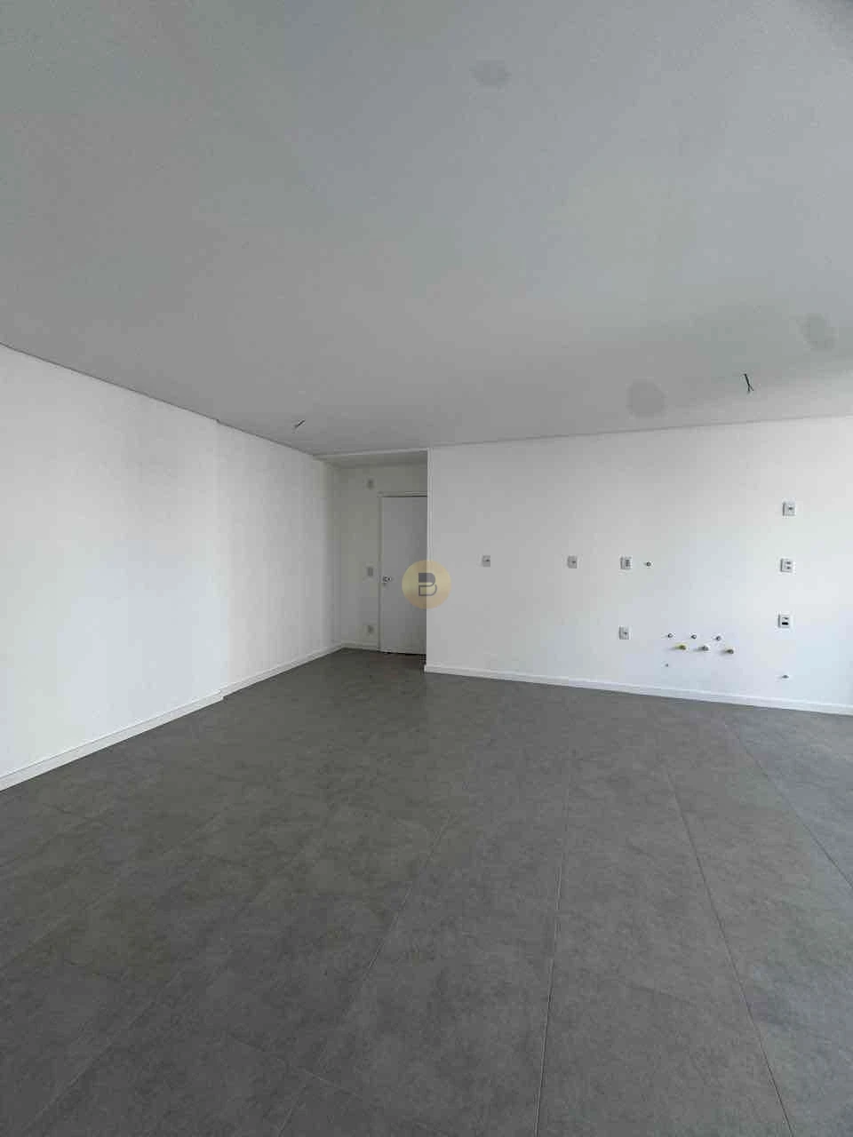 Apartamento Á Venda Sense  Londrina