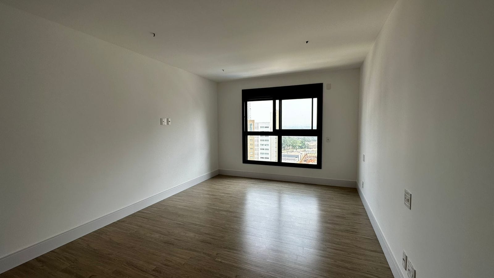 Apartamento Á Venda Epic  Londrina