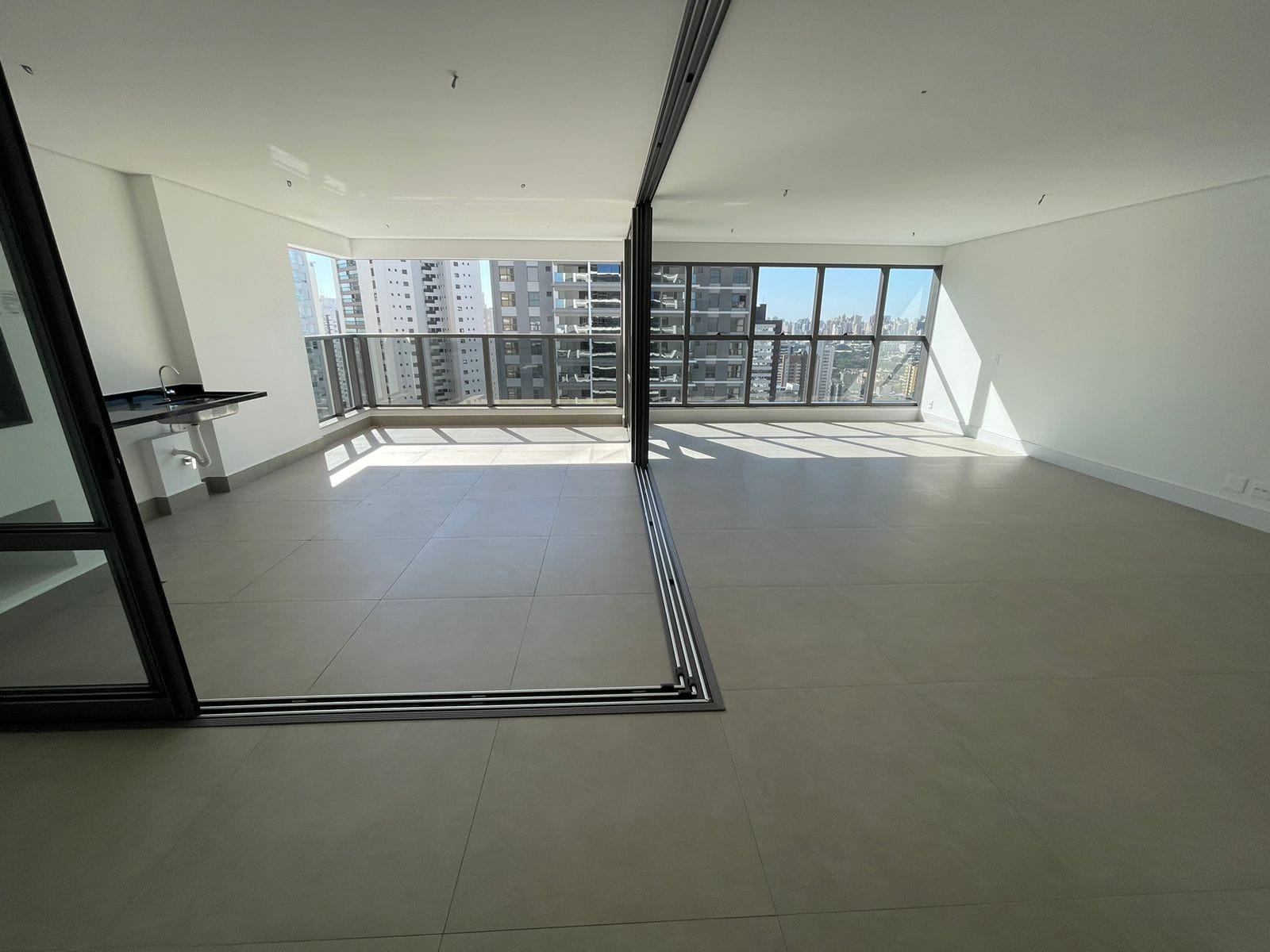 Apartamento Á Venda Lumini  Londrina