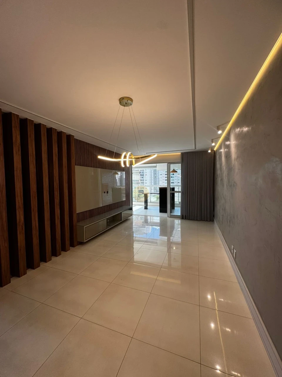 Apartamento Para Alugar Chelsea Towers Londrina