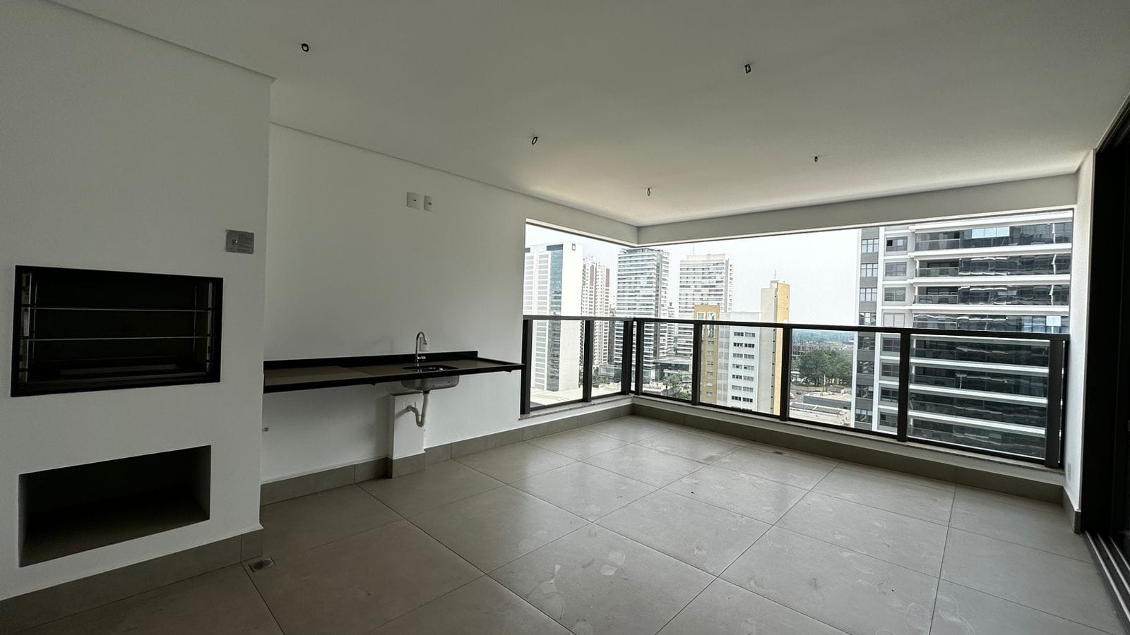 Apartamento Á Venda Epic  Londrina