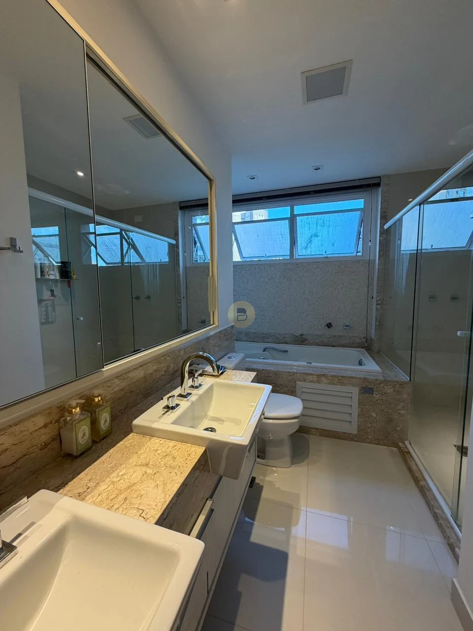 Imagens do imóveis Apartamento À Venda Lharmonie - Lumiere Londrina