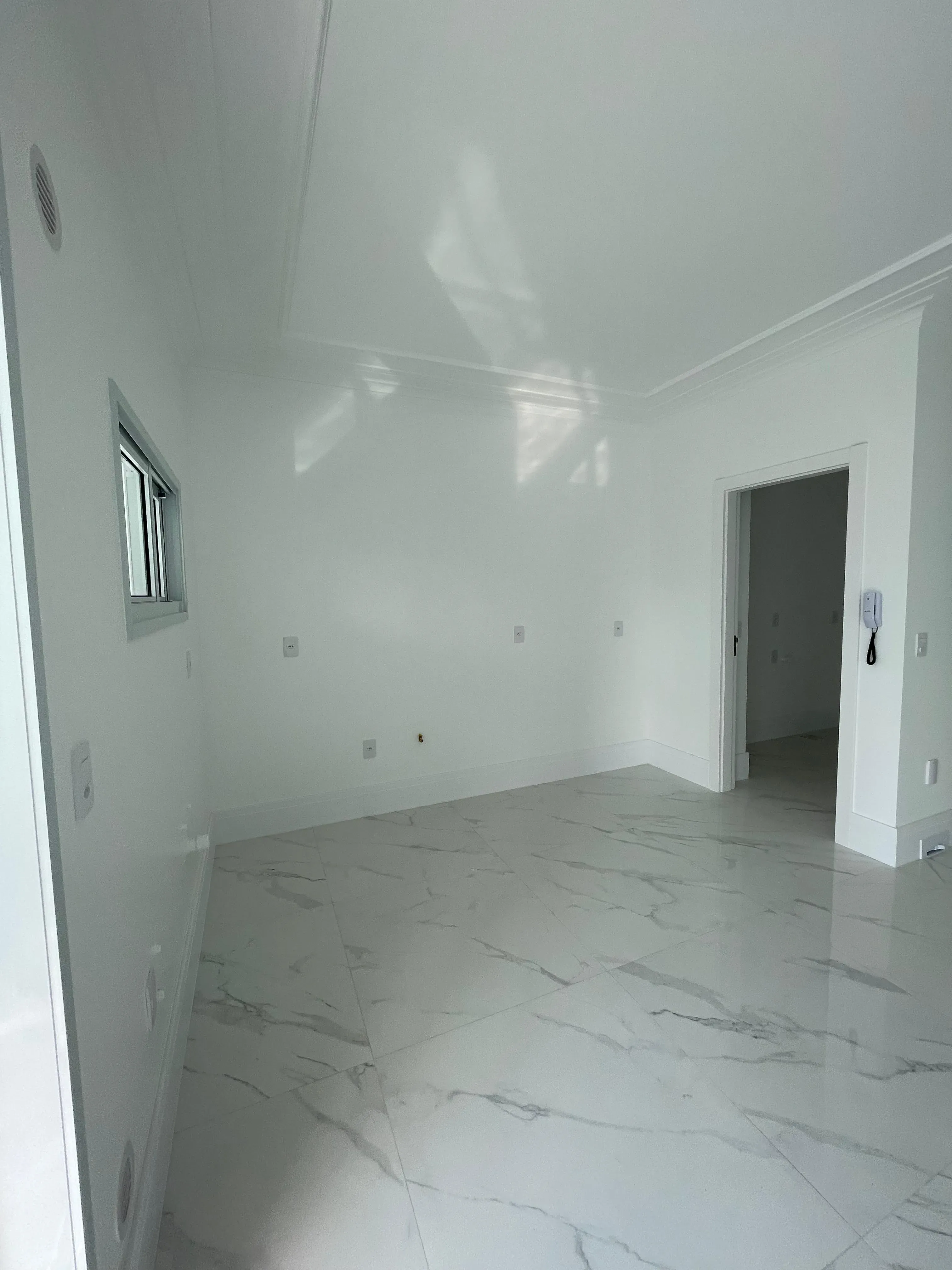 Imagens do imóveis Apartamento com 4 suítes e 3 vagas de garagem no bairro Meia Praia em Itapema