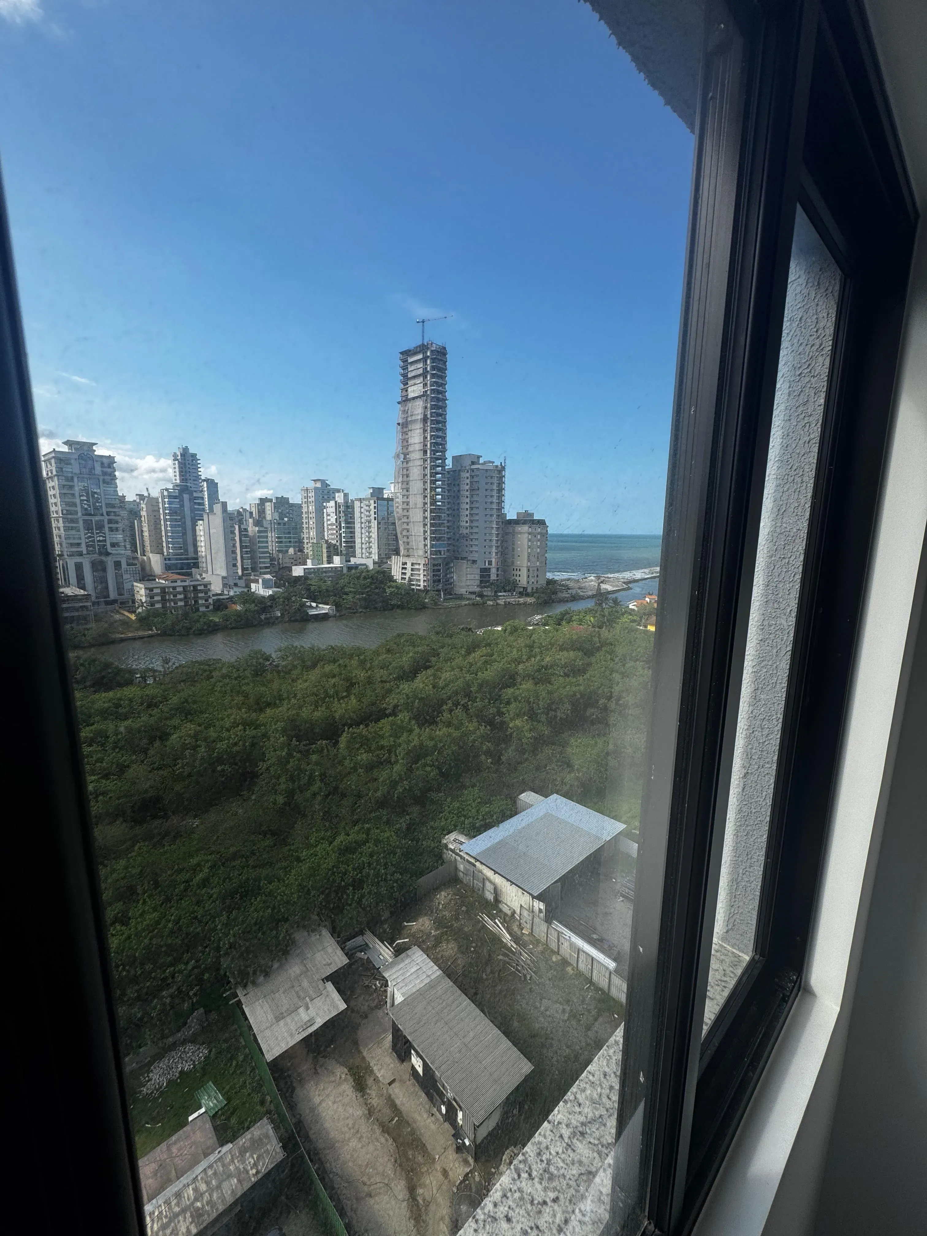 Imagens do imóveis Apartamento com 2 suítes, 2 vagas de garagem no Perequê em Porto Belo